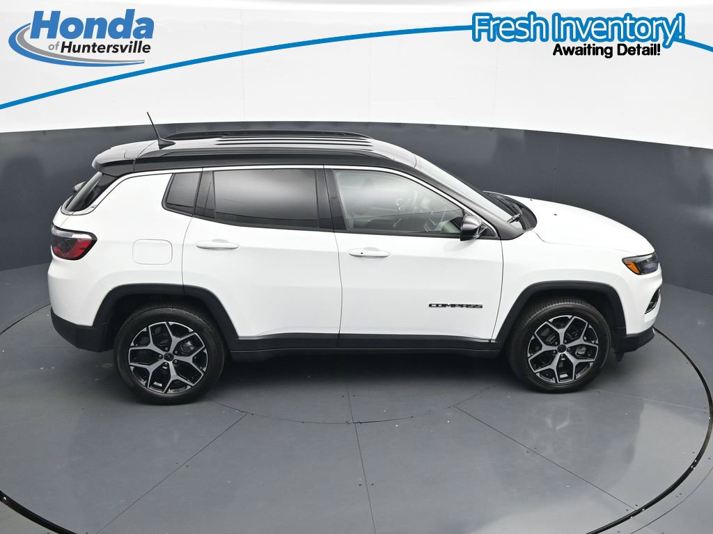 Used 2025 Jeep Compass Limited AWD/4WD image 26