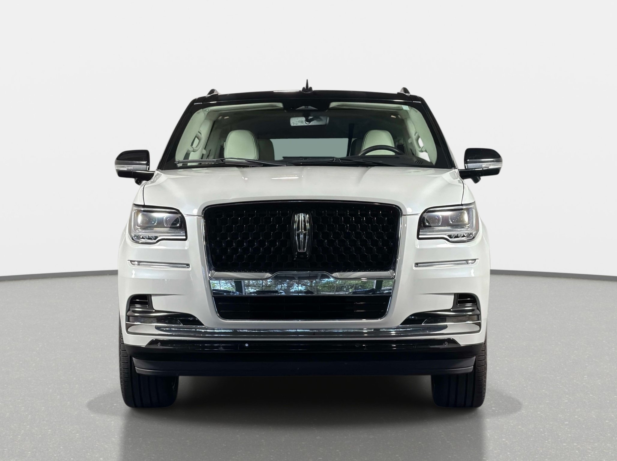 Used 2024 Lincoln Navigator L Black Label AWD/4WD image 17