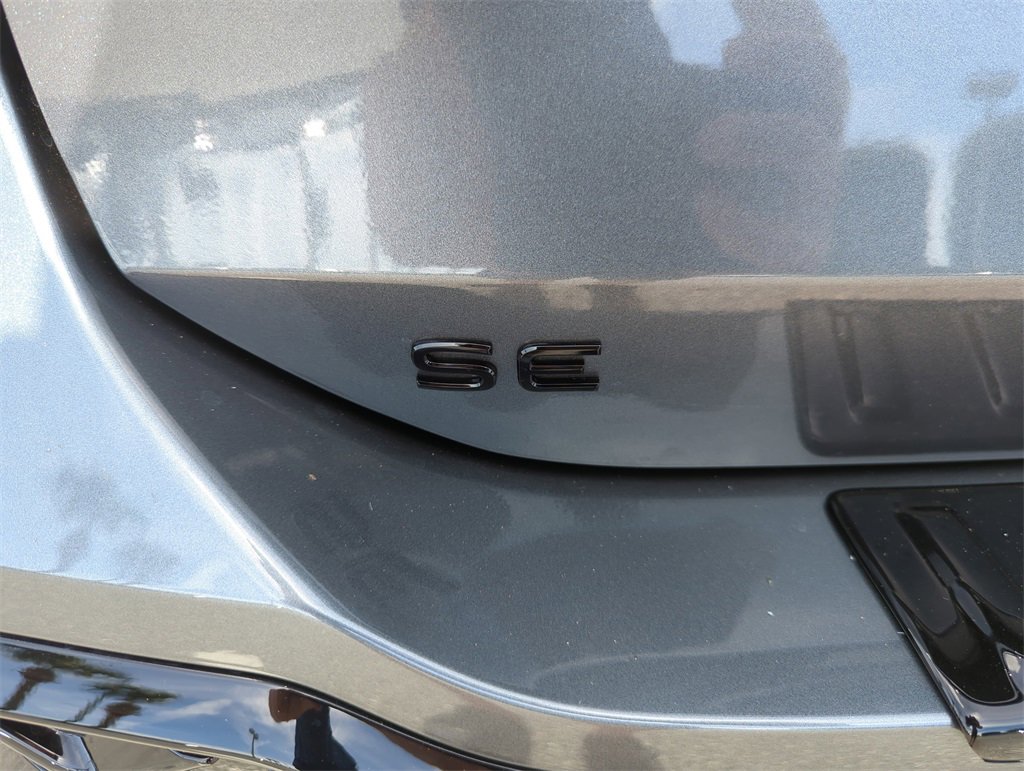 New 2025 Volkswagen Tiguan SE R-Line image 18