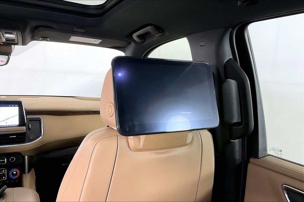 Used 2023 Chevrolet Tahoe Premier w/ Premium Package AWD/4WD image 33