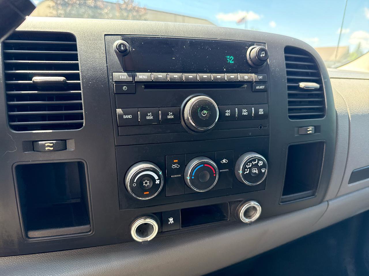 Used 2010 Chevrolet Silverado 1500 LS AWD/4WD image 18