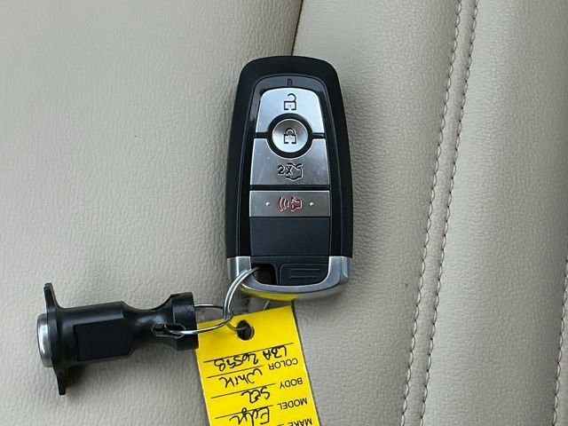 Used 2020 Ford Edge SEL FWD image 32