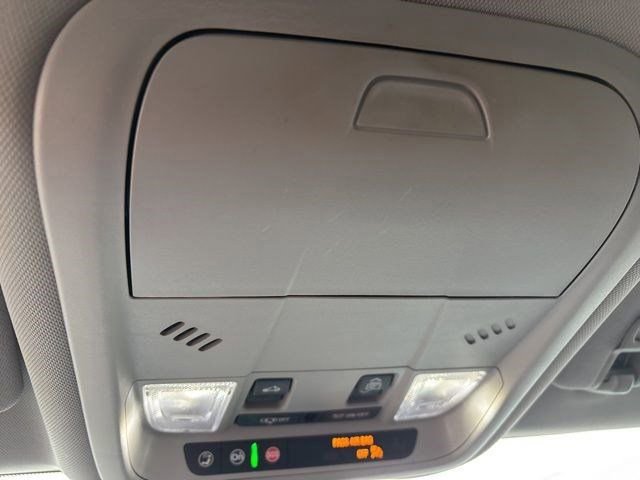 Used 2022 Chevrolet Equinox LT image 29