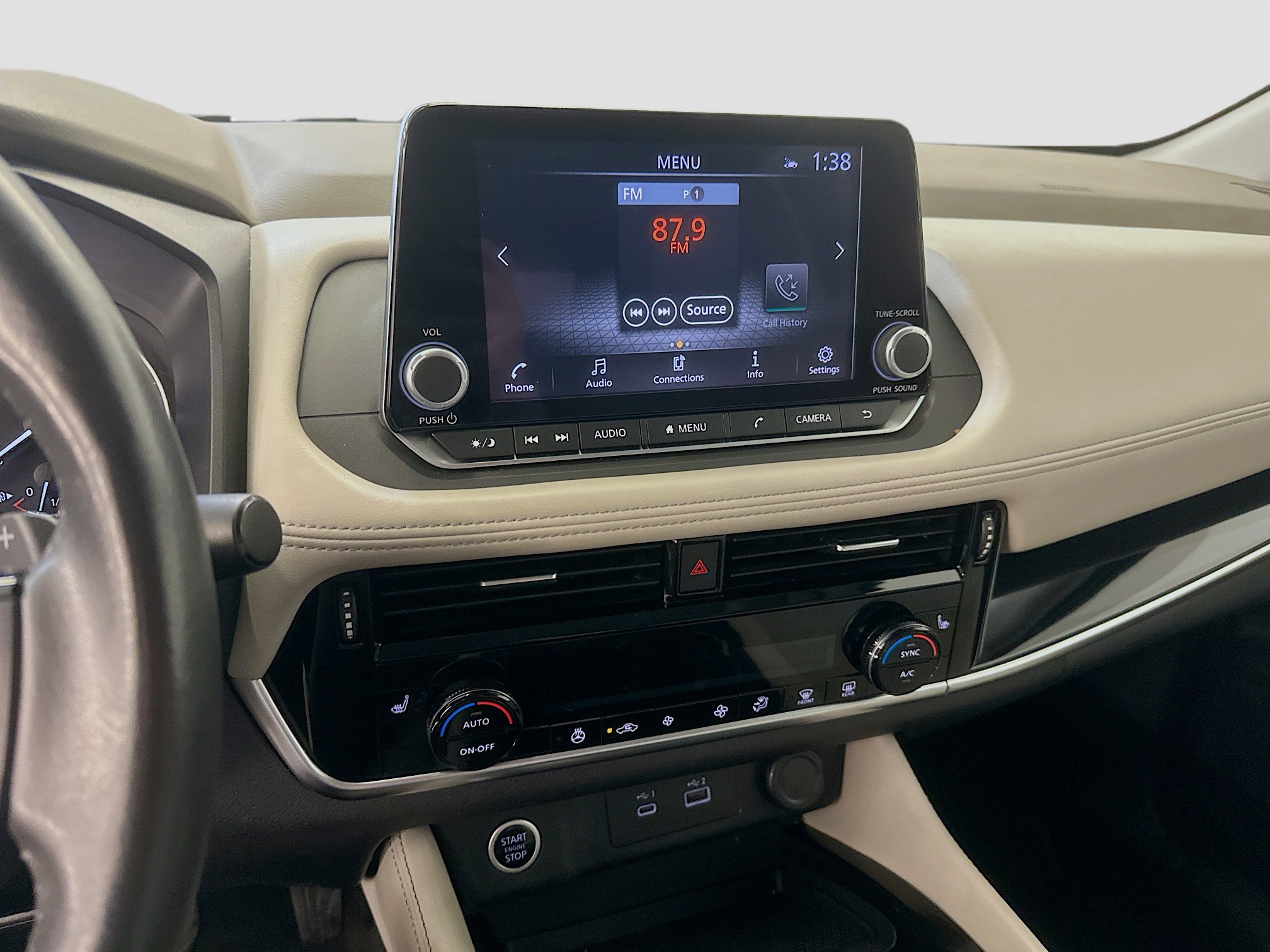 Used 2023 Nissan Rogue SL image 25