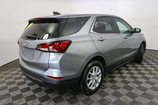 Used 2023 Chevrolet Equinox LT AWD/4WD image 13