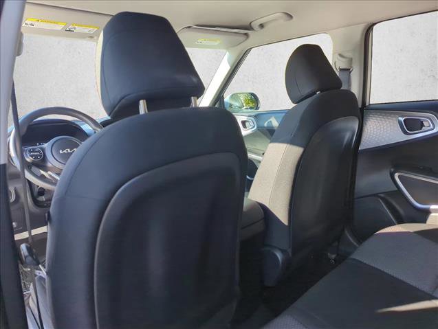 Used 2024 Kia Soul LX w/ Option Group 015 image 19