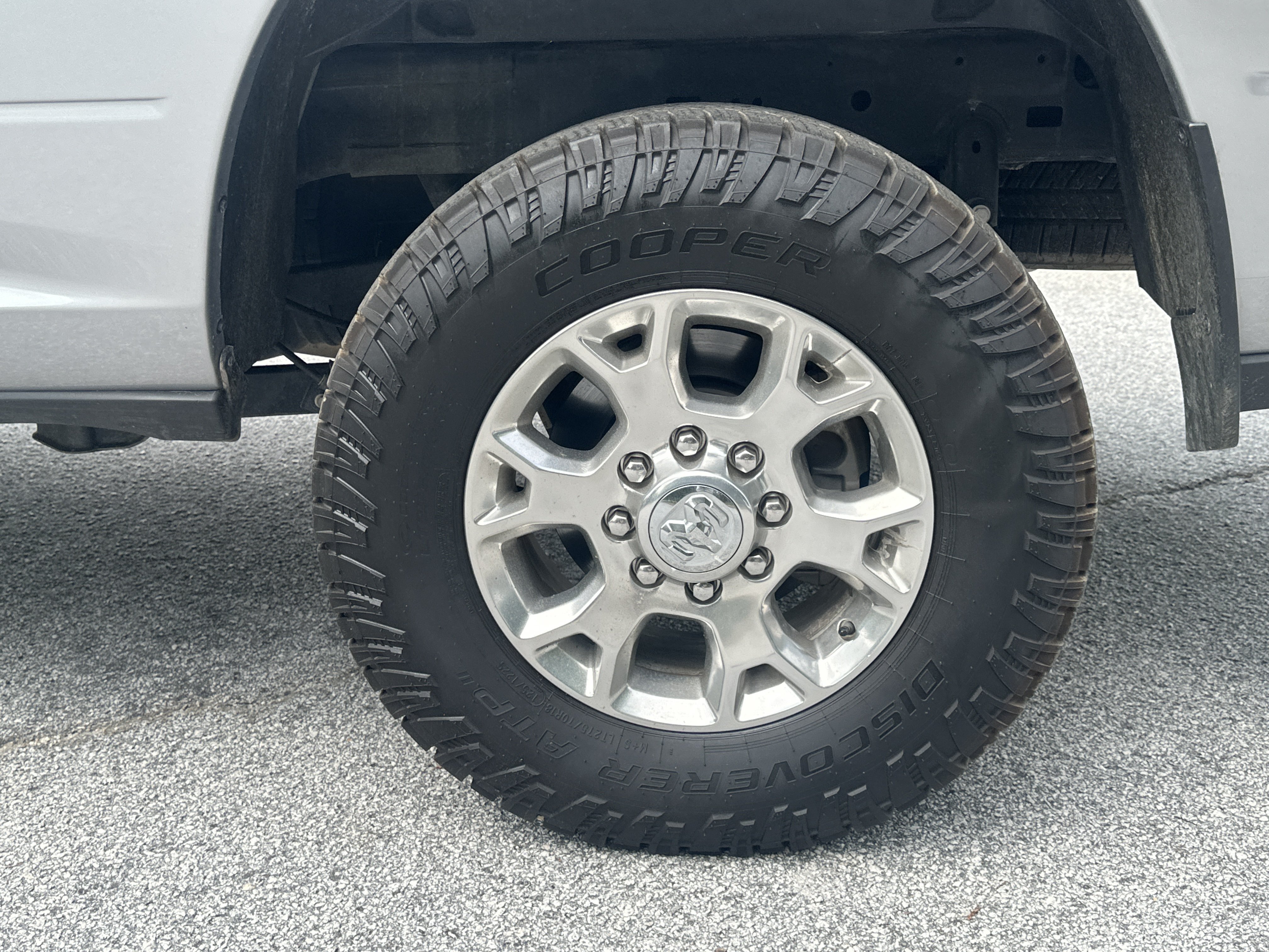 Used 2024 RAM 2500 Laramie w/ Safety Group AWD/4WD image 19