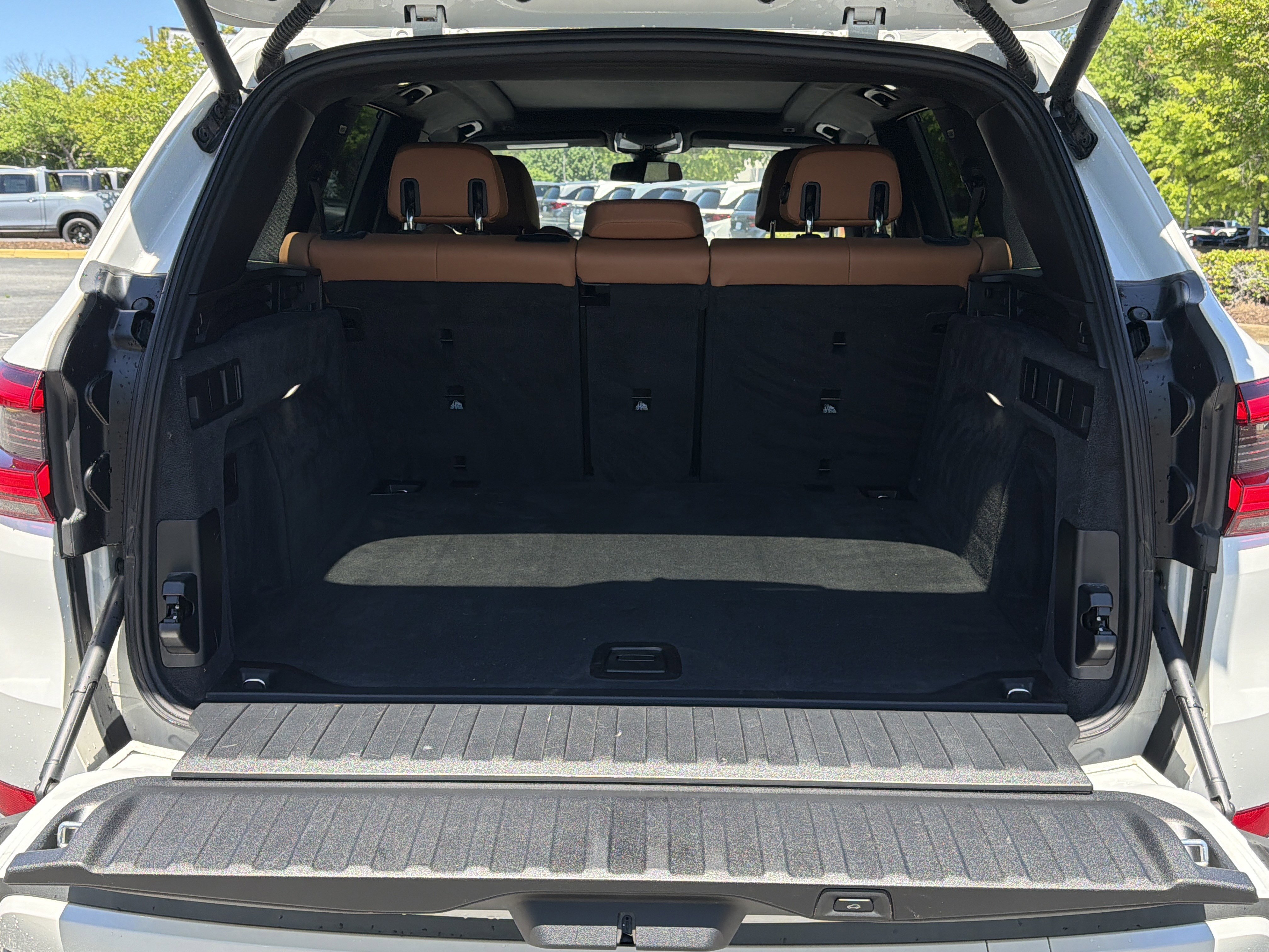 Used 2019 BMW X5 xDrive40i w/ Premium Package 2 AWD/4WD image 27