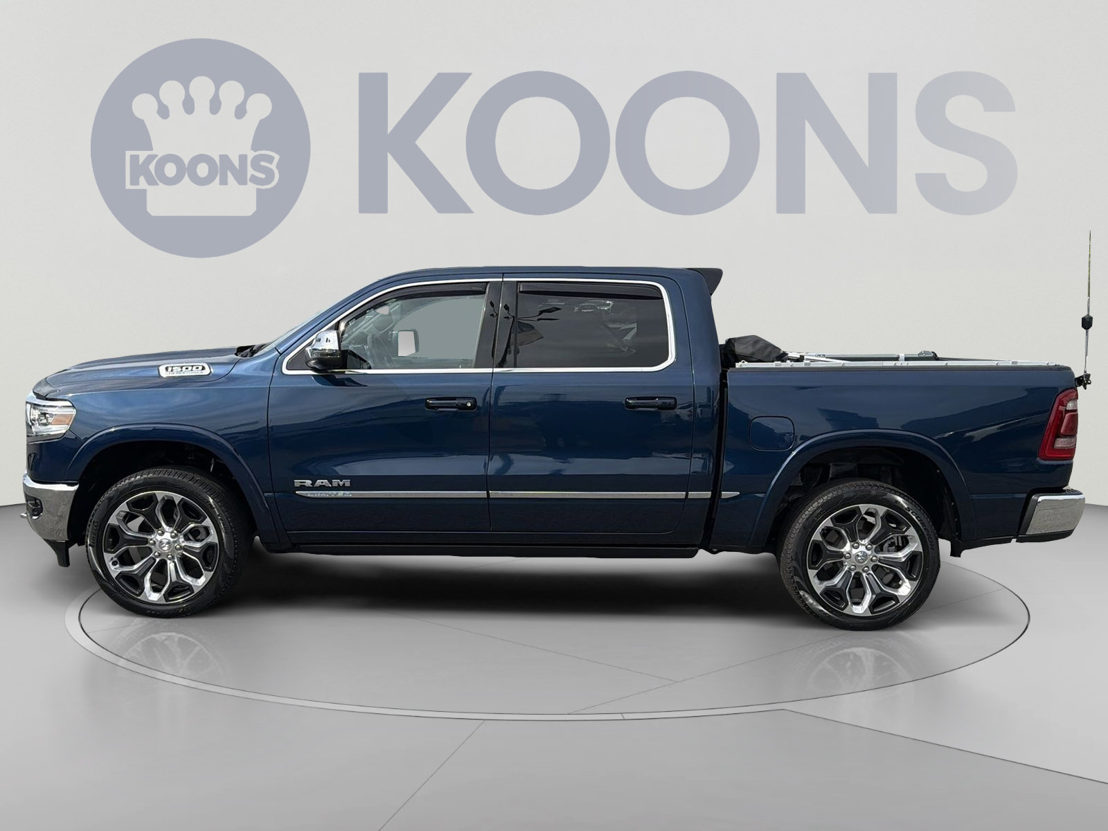 Used 2023 RAM 1500 Limited AWD/4WD image 2