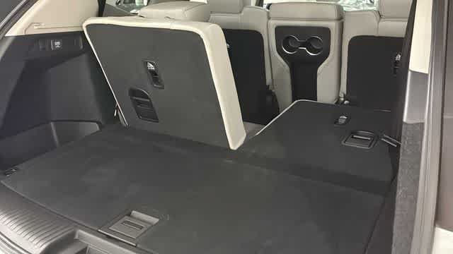 Used 2022 Acura MDX SH-AWD w/ Technology Package image 32