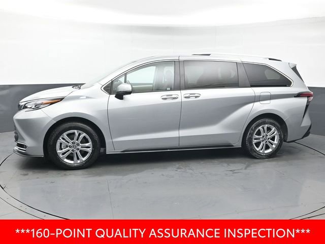 Certified 2023 Toyota Sienna Platinum image 2