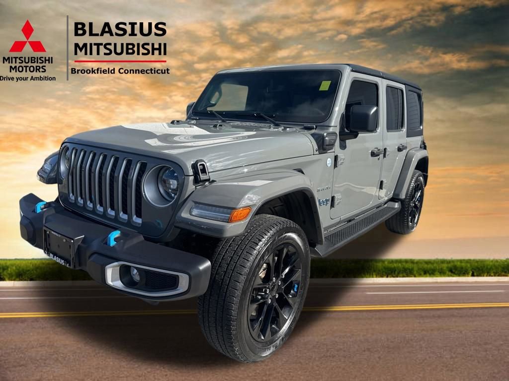 Used 2023 Jeep Wrangler Unlimited Sahara image 6