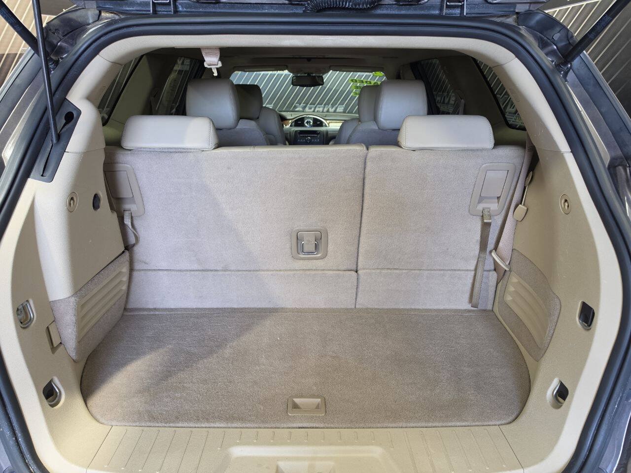 Used 2012 Buick Enclave Premium FWD image 31