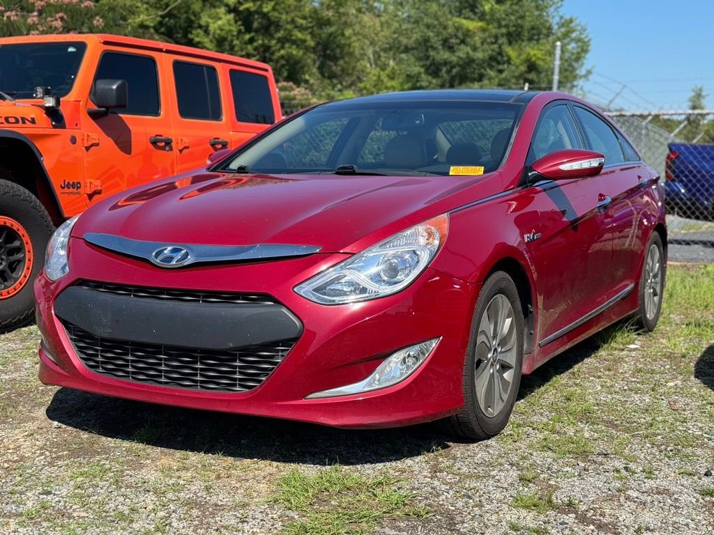 Used 2015 Hyundai Sonata Limited w/ Option Group 02 FWD image 4