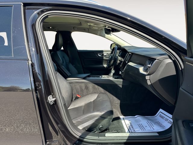 Used 2021 Volvo V60 T5 Cross Country AWD/4WD image 17