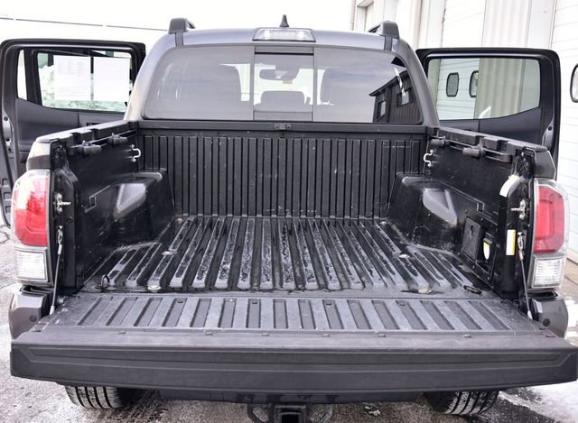 Used 2020 Toyota Tacoma TRD Sport w/ TRD Premium Sport Package image 27