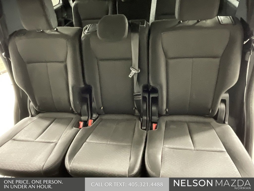 Used 2019 Ford Expedition XLT image 28