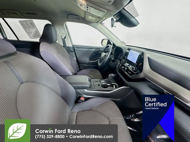 Used 2022 Toyota Highlander LE image 28
