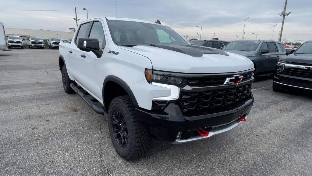 New 2026 Chevrolet Silverado 1500 ZR2 w/ LPO, Dark Essentials Package AWD/4WD image 4