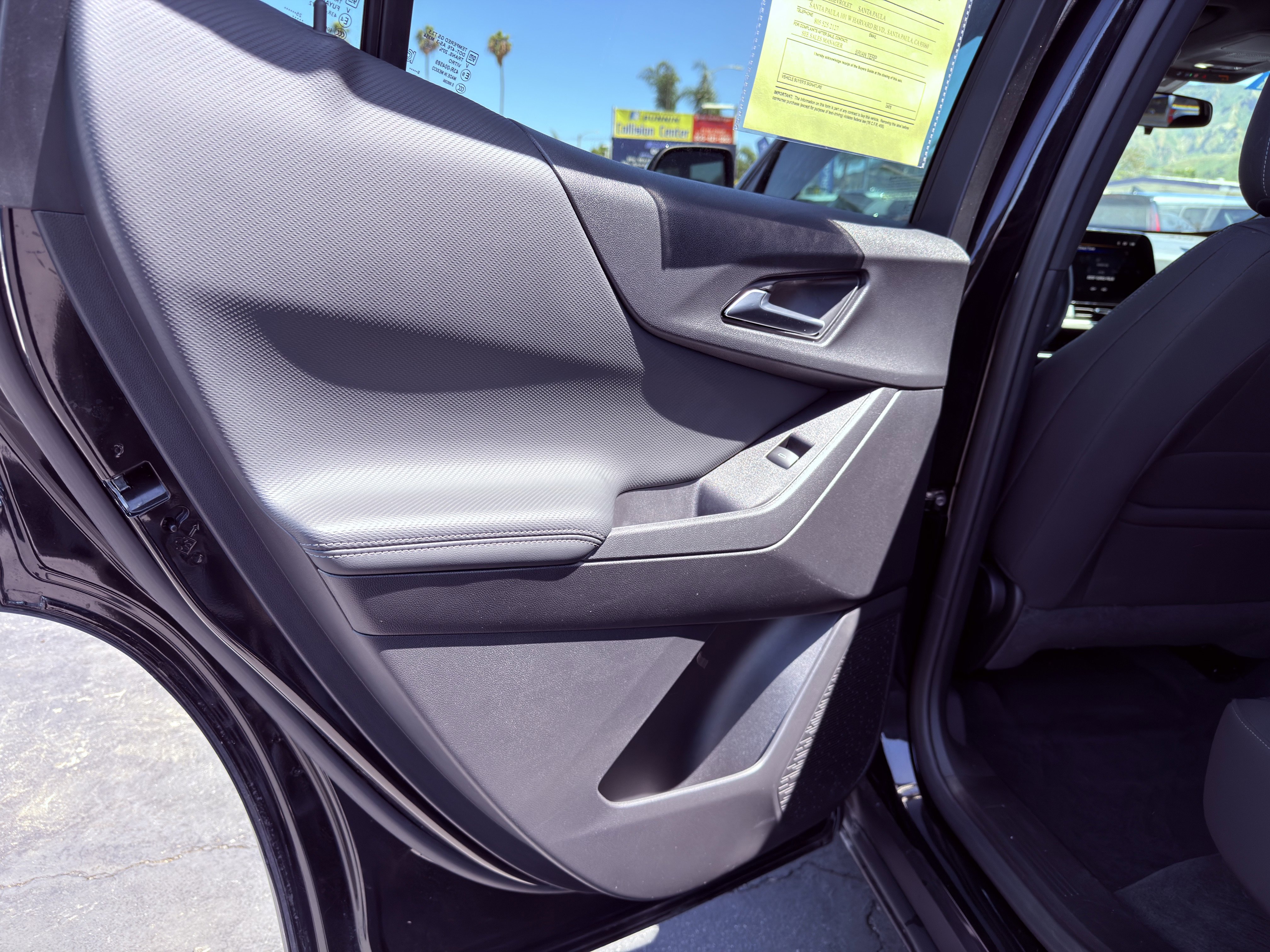 Used 2026 Chevrolet Equinox LT image 18