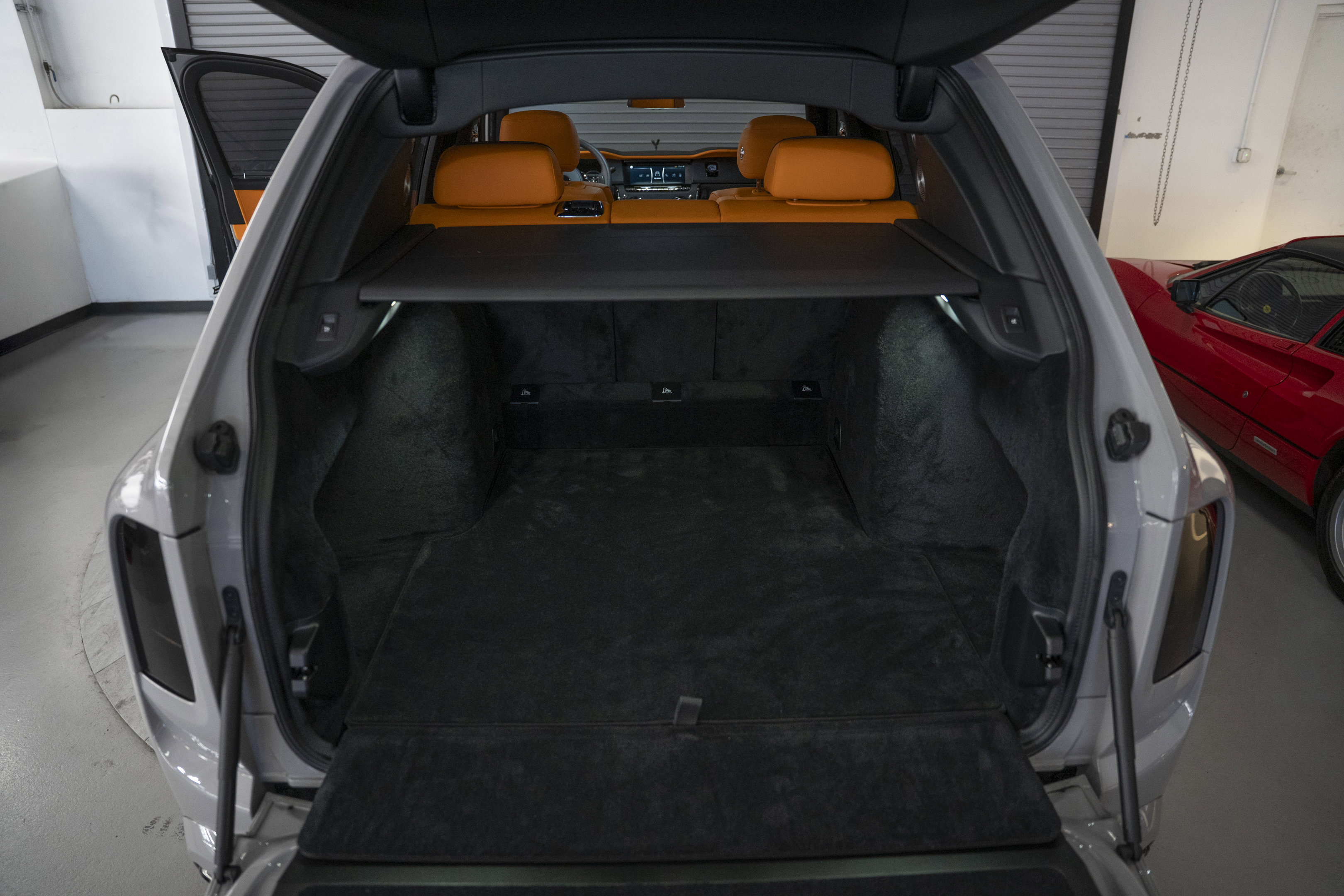 Used 2023 Rolls-Royce Cullinan Black Badge w/ Leather Finishing Pack image 58