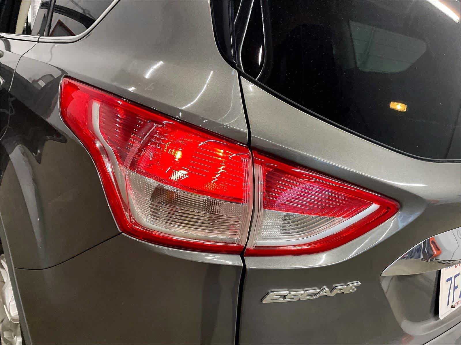 Used 2014 Ford Escape Titanium w/ Equipment Group 401A FWD image 29