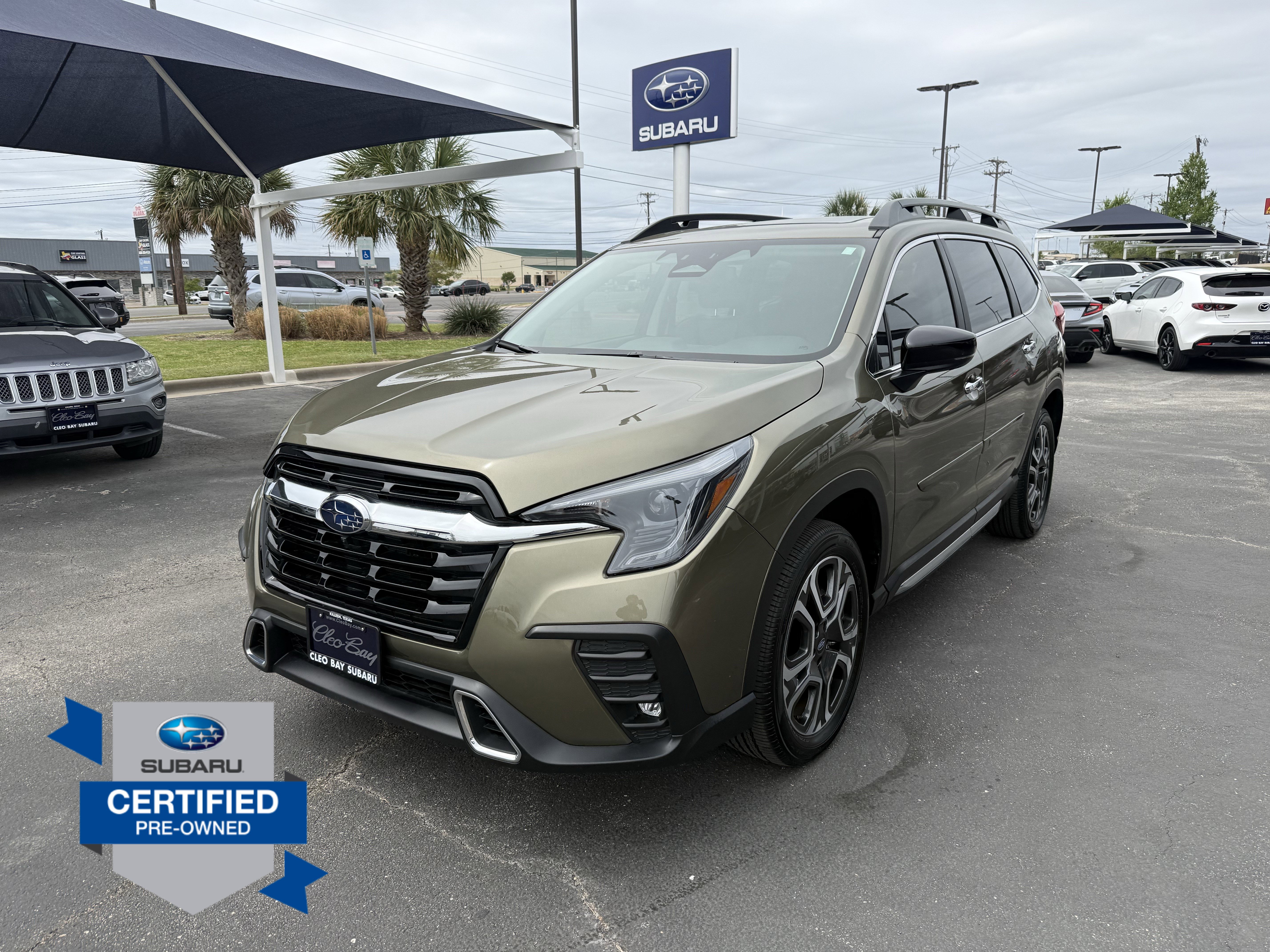 Used 2025 Subaru Ascent Touring AWD/4WD image 3