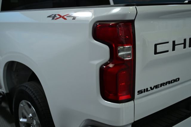 Used 2023 Chevrolet Silverado 1500 RST w/ Convenience Package II image 24