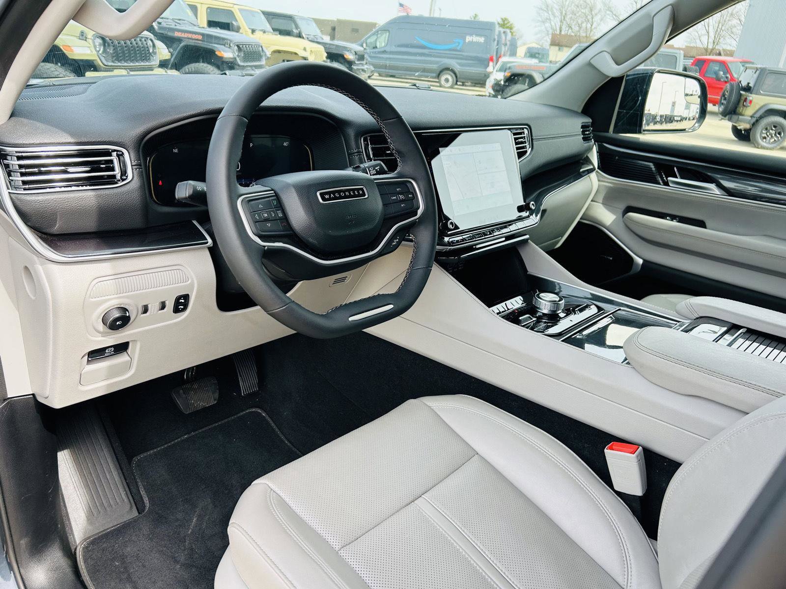 Used 2024 Jeep Wagoneer L 4WD w/ HD Trailer Tow Package image 16