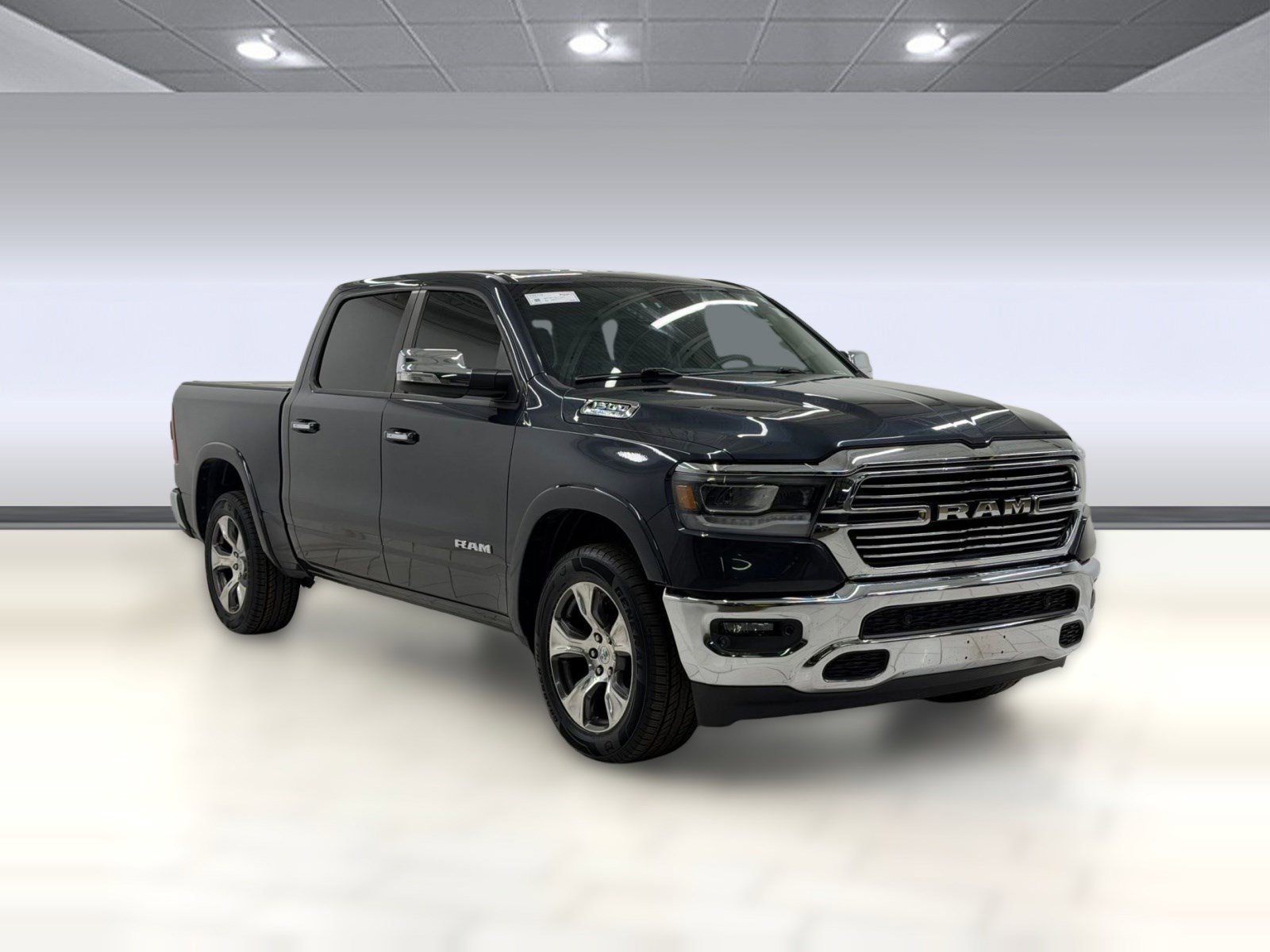 Used 2020 RAM 1500 Laramie AWD/4WD image 5