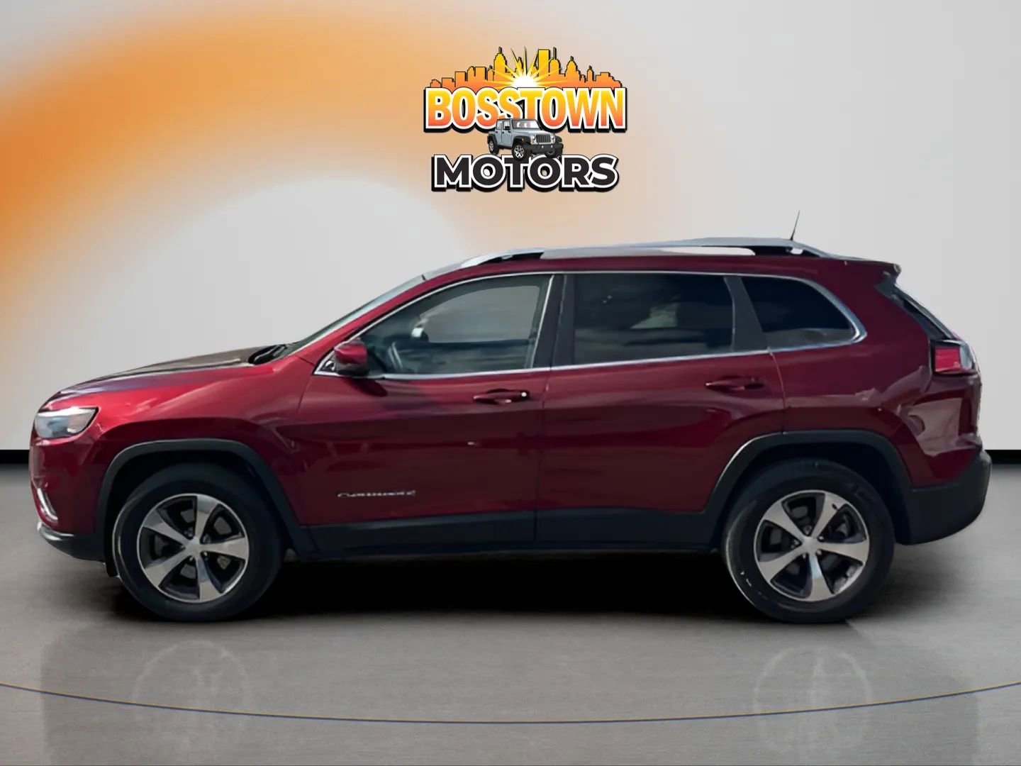 Used 2019 Jeep Cherokee Limited AWD/4WD image 2