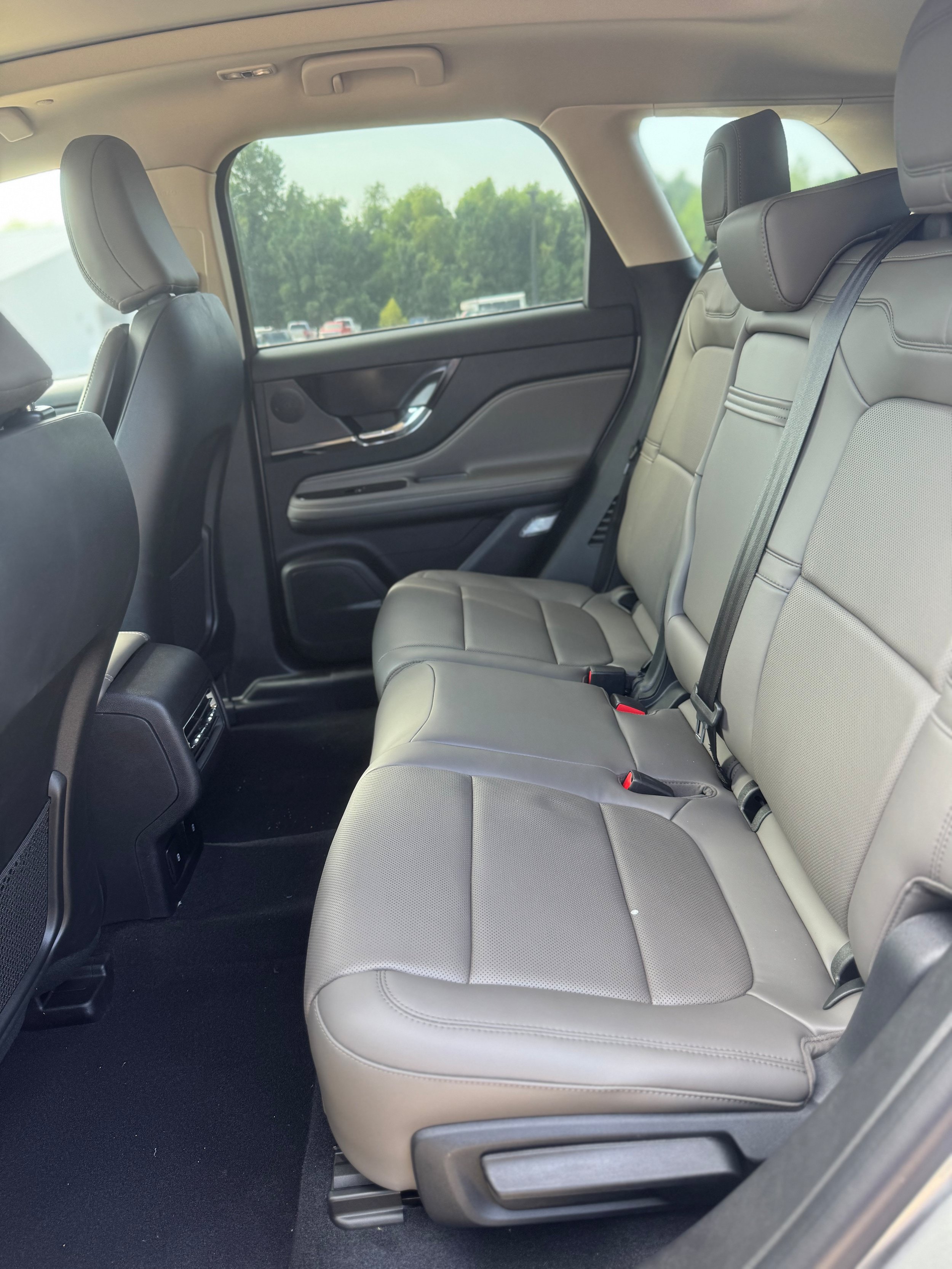 New 2024 Lincoln Corsair Grand Touring w/ Equipment Group 301A AWD/4WD image 35