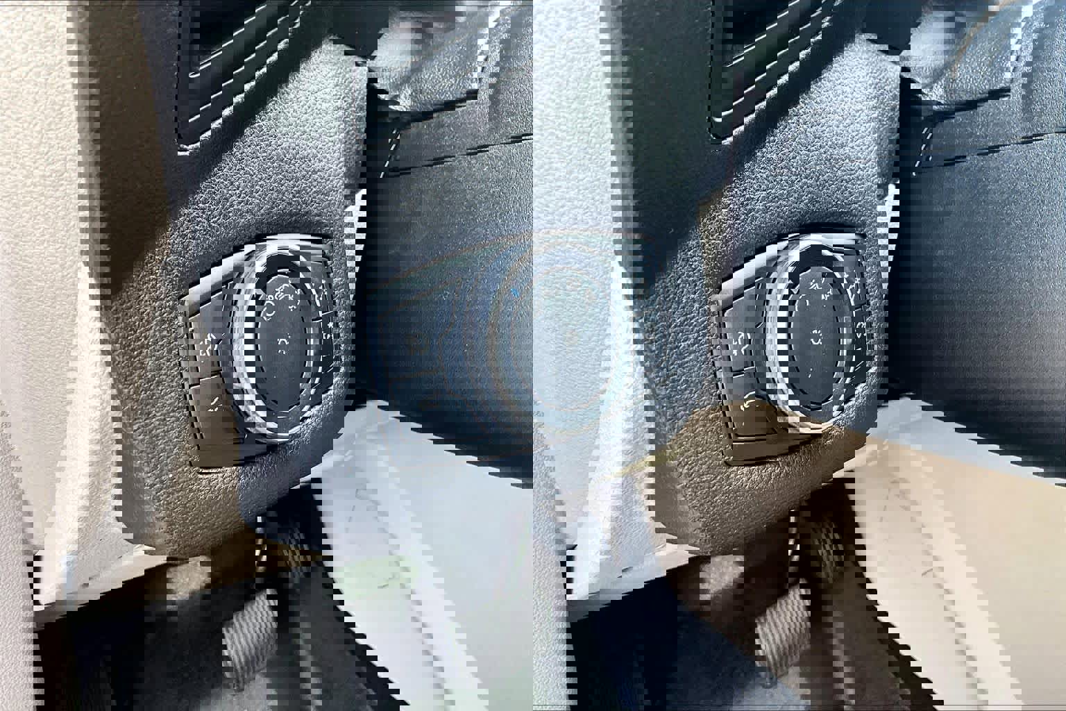 Used 2017 Ford Escape SE w/ SE Cold Weather Package image 33