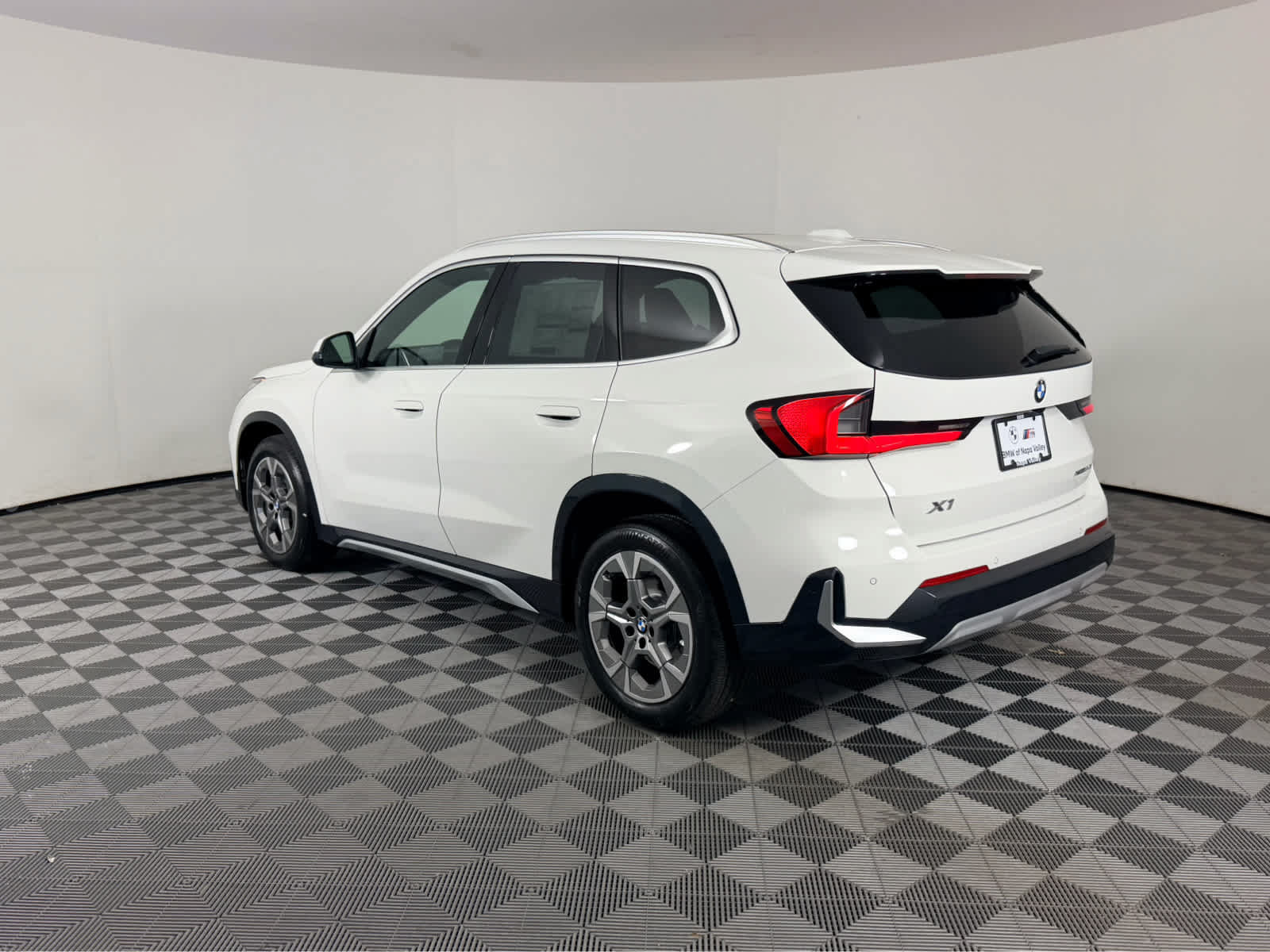 New 2027 BMW X1 xDrive28i AWD/4WD image 5