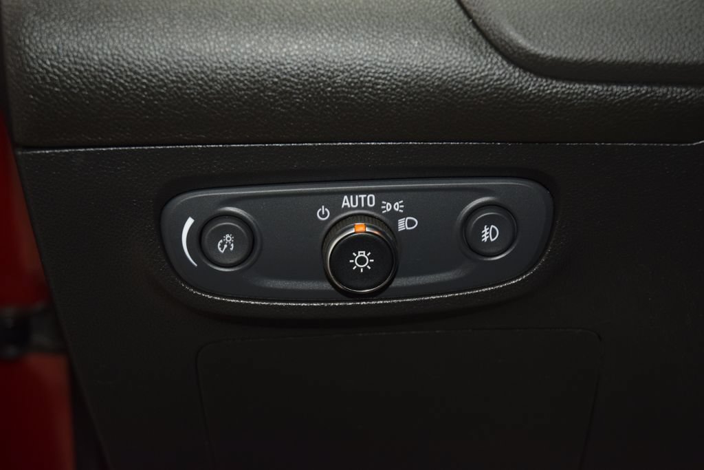 Used 2020 Buick Encore GX Preferred AWD/4WD image 35