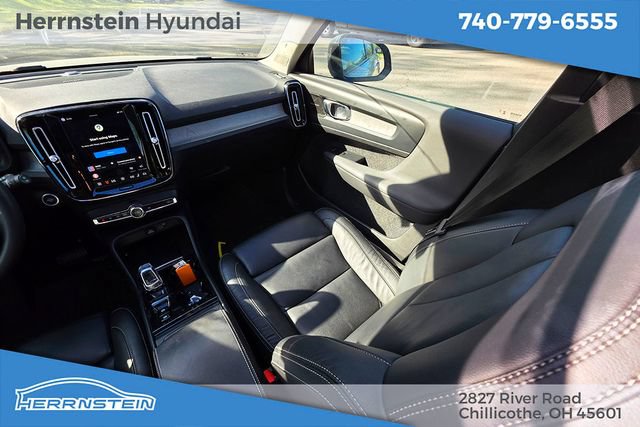 Used 2024 Volvo XC40 B5 Plus w/ Climate Package AWD/4WD image 10