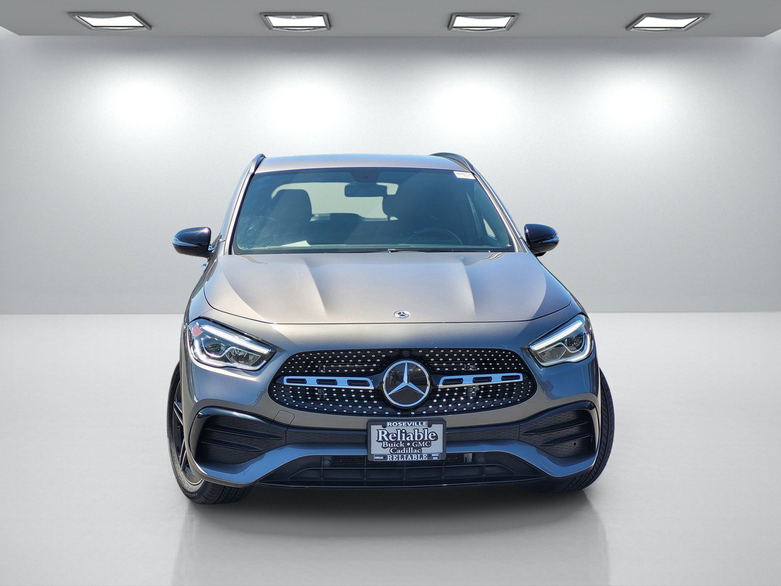 Used 2023 Mercedes-Benz GLA 250 4MATIC image 2