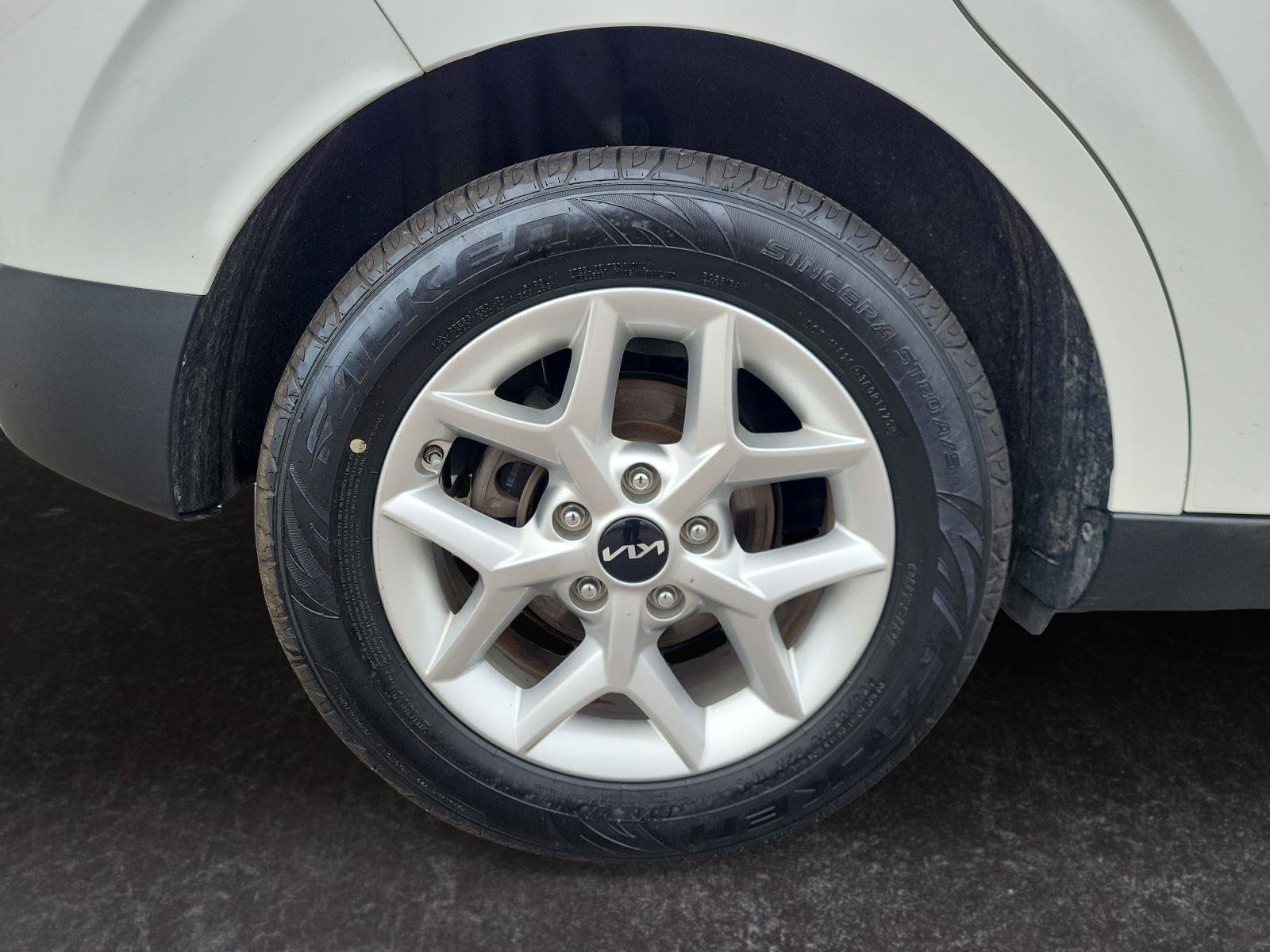 Used 2022 Kia Soul LX w/ Technology Package image 15