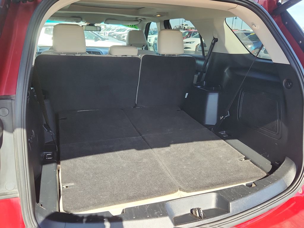 Used 2017 Ford Explorer Platinum image 12