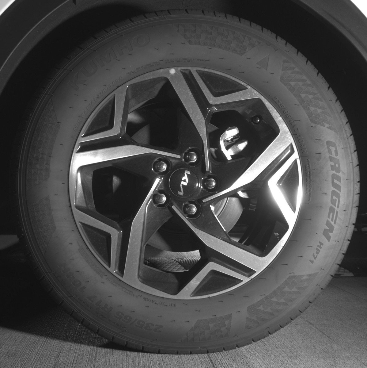 Used 2025 Kia Sportage LX image 14