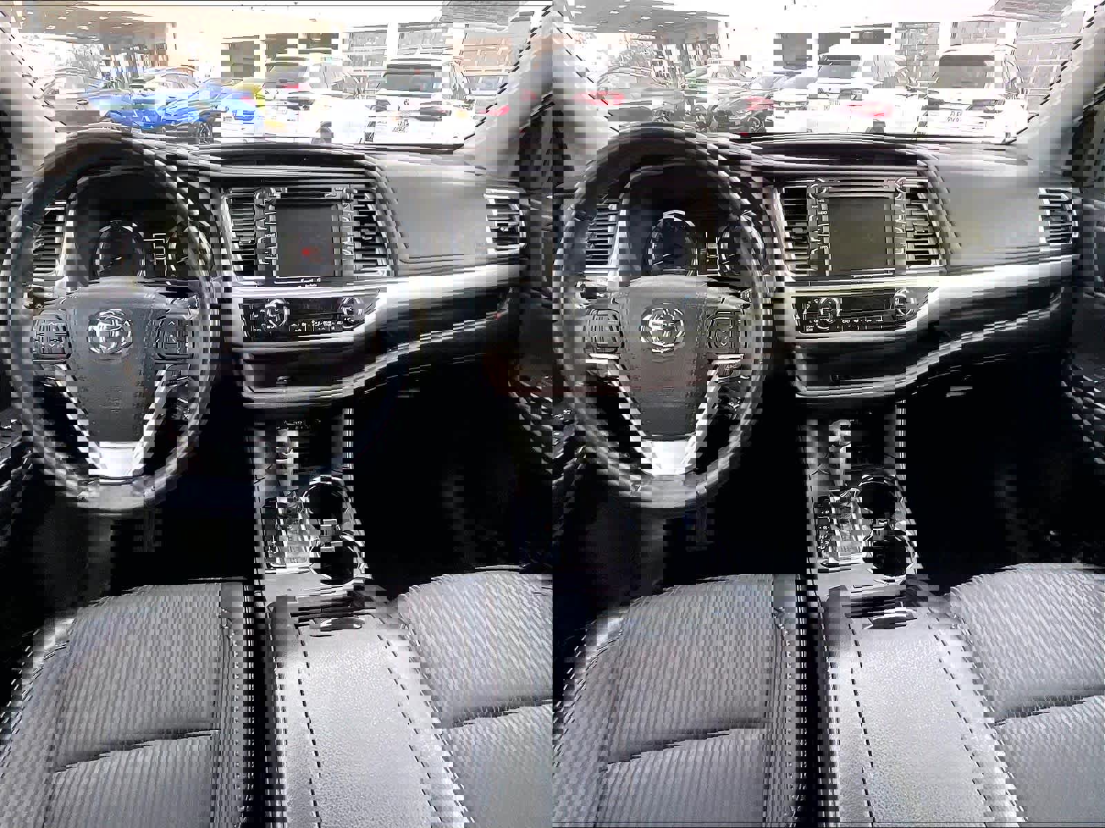 Used 2018 Toyota Highlander Plus image 18