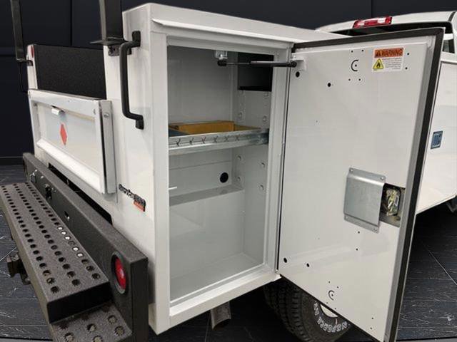 New 2024 RAM 2500 Tradesman w/ Chrome Appearance Group image 9