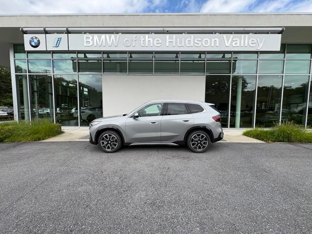 New 2027 BMW X1 xDrive28i AWD/4WD image 1