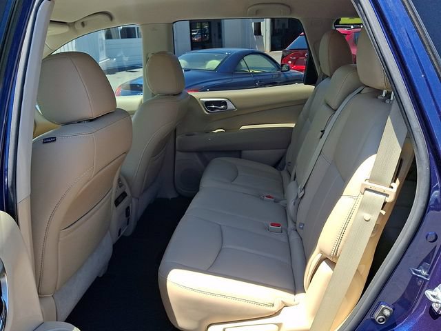 Used 2017 Nissan Pathfinder SL w/ SL Tech Package FWD image 8
