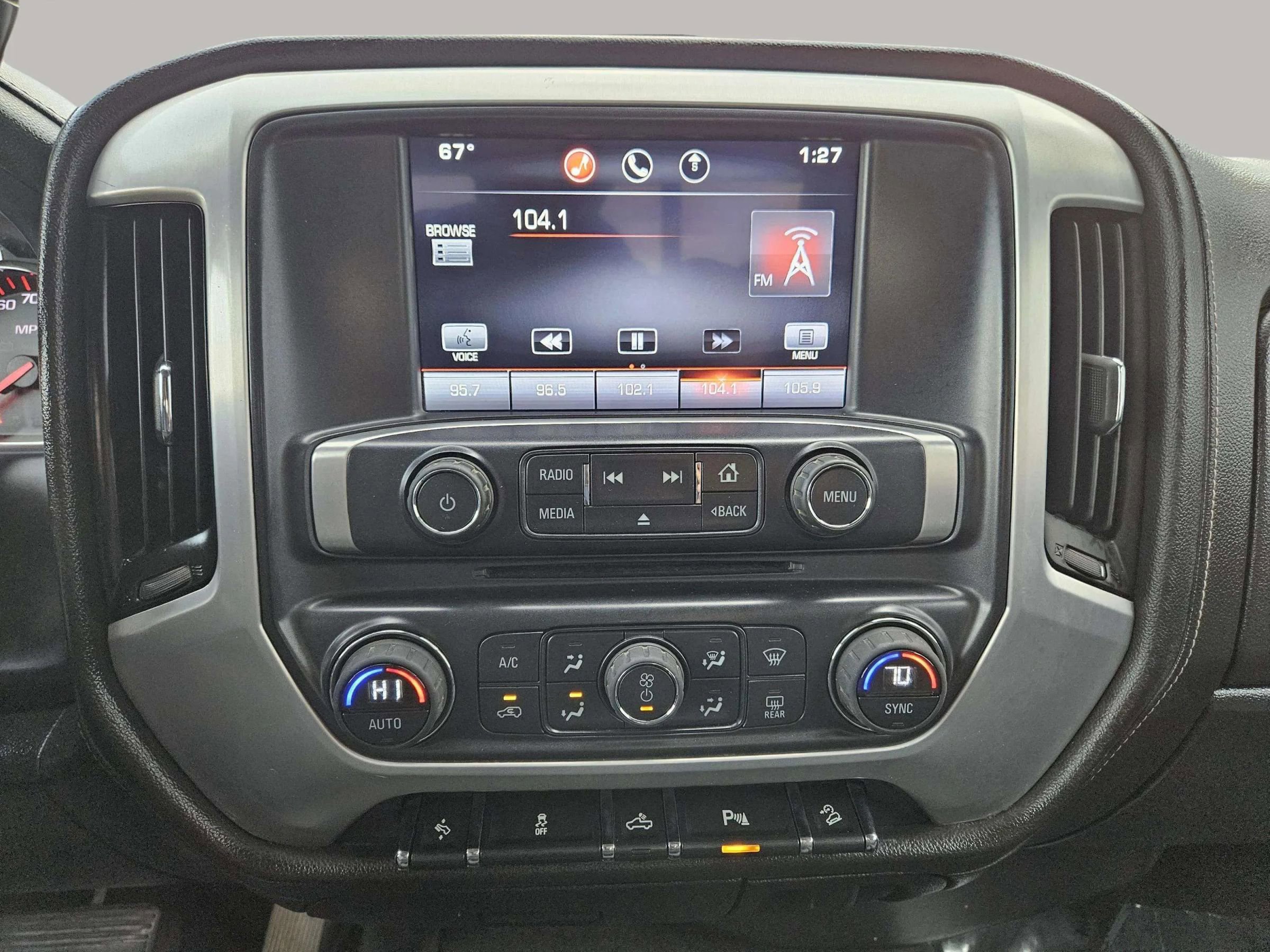 Used 2015 GMC Sierra 1500 SLE w/ SLE Value Package image 26