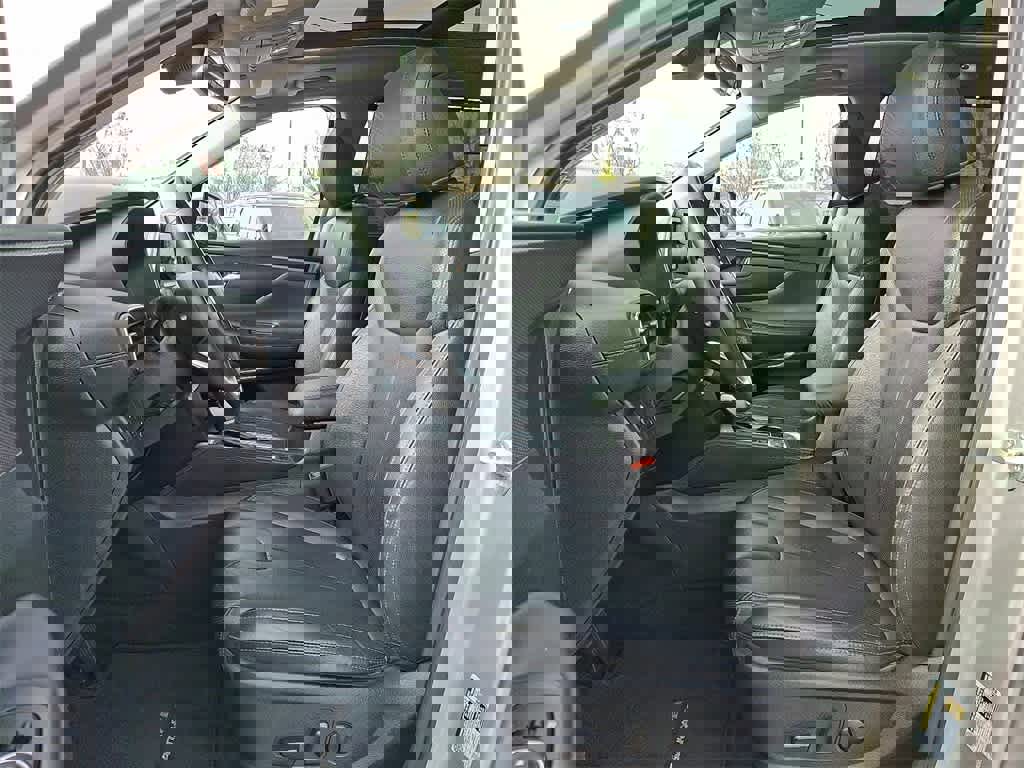 Used 2020 Hyundai Santa Fe SEL w/ Convenience + Premium Package image 13