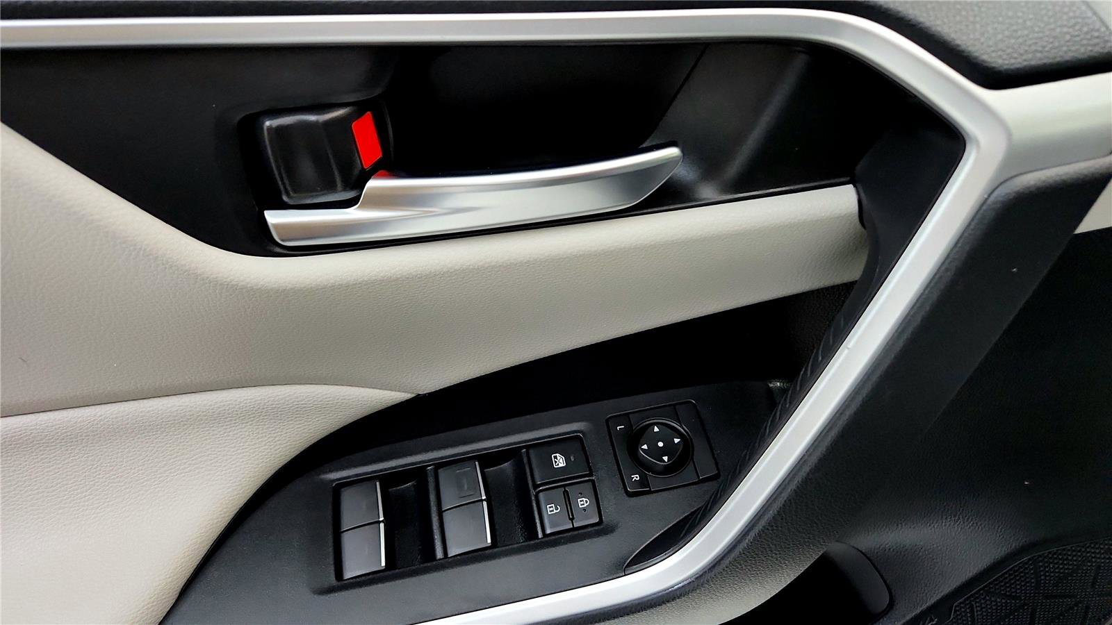 Certified 2023 Toyota RAV4 XLE w/ Convenience Package image 23