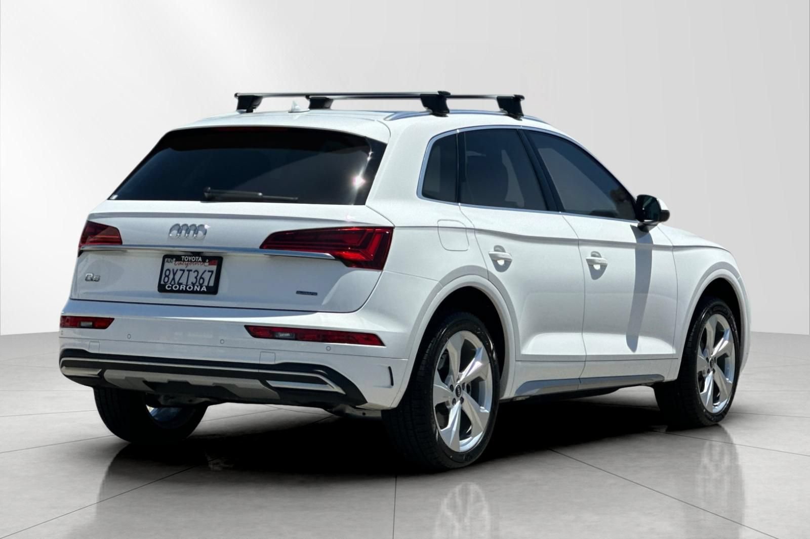 Used 2021 Audi Q5 2.0T Premium Plus w/ Premium Plus Package AWD/4WD image 3