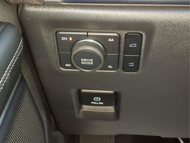 Used 2025 Ford Expedition Max Platinum image 19