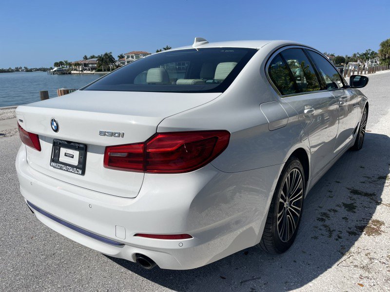 Used 2020 BMW 530i xDrive w/ Convenience Package AWD/4WD image 6